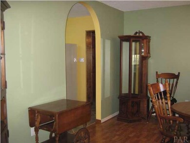 9610 Pinecone Dr, Cantonment, FL 32533 - photo 4