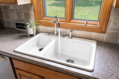 138 Gamache Dr, Ludlow, MA 01056 - photo 7