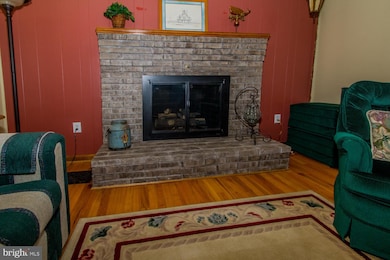 614 Blankner Rd, Sykesville, MD 21784 - photo 5