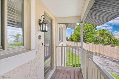 16650 Partridge Place Rd unit 204, Fort Myers, FL 33908 - photo 2