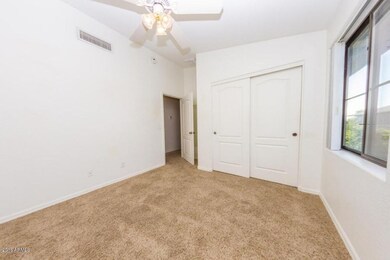 718BECKbedroom2