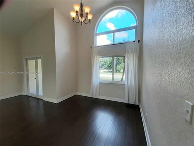 1501 E Oak Knoll Cir, Davie, FL 33324 - photo 4