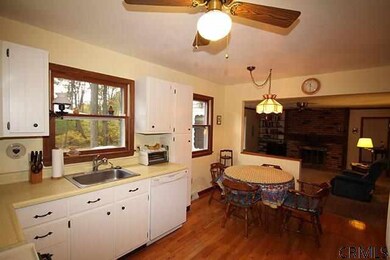 33 Brightonwood Rd, Glenmont, NY 12077 - photo 5