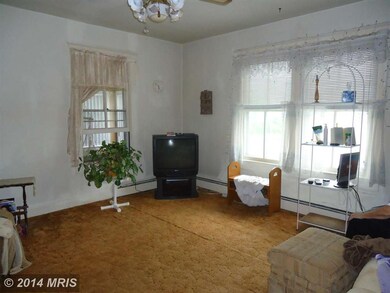 126 W Edmondson St, Culpeper, VA 22701 - photo 2