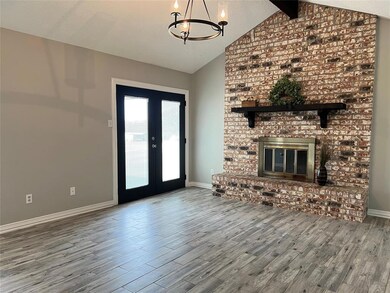 202 S Sendero Dr, Decatur, TX 76234 - photo 4