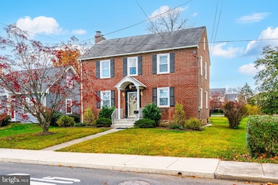 405 W Walnut St, North Wales, PA 19454 - photo 3