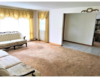 20 Donlee St, Holyoke, MA 01040 - photo 4