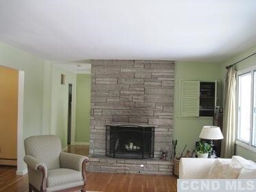 167 Yantz Rd, Red Hook, NY 12571 - photo 3