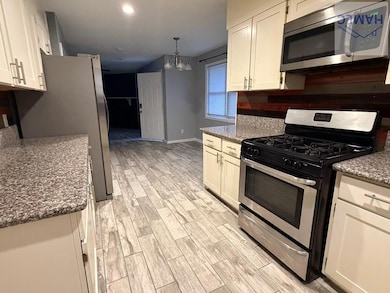 1042 Live Oak Dr, Hinesville, GA 31313 - photo 4