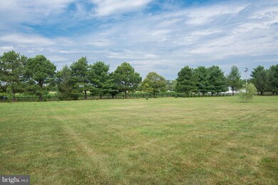 337 Quaint Swan Dale Dr, Martinsburg, WV 25404 - photo 4