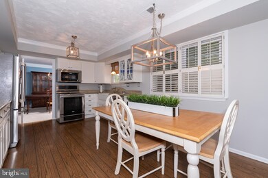 828 Joeck Cir, West Chester, PA 19382 - photo 6