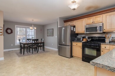 Large Kitchen with Dining area