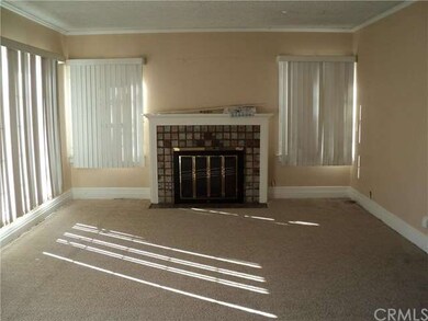 2217 S Bronson Ave unit 1, Los Angeles, CA 90018 - photo 5