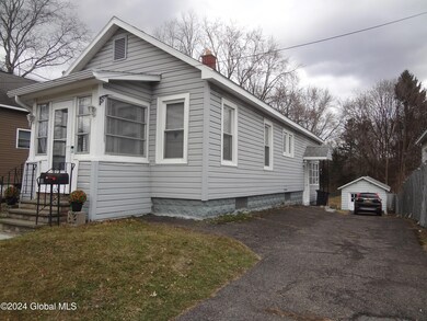 81 Cuthbert St, Schenectady, NY 12302 - photo 5