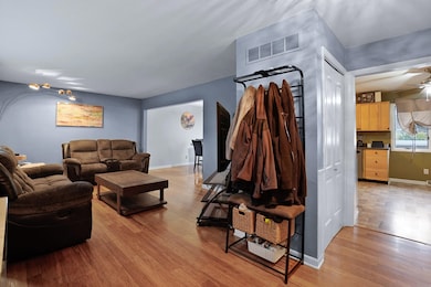 9307 Grace St, Highland, IN 46322 - photo 4