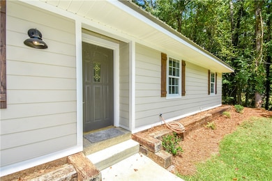 128 Brookside Dr, Alexander City, AL 35010 - photo 3