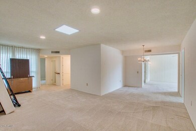 17206 N 105th Ave, Sun City, AZ 85373 - photo 6