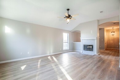 687 Columbia St, Alvin, TX 77511 - photo 2