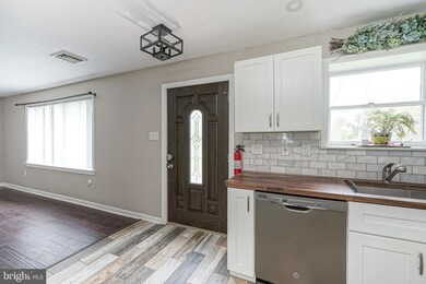 675 Mount Laurel Rd, Mount Laurel, NJ 08054 - photo 6