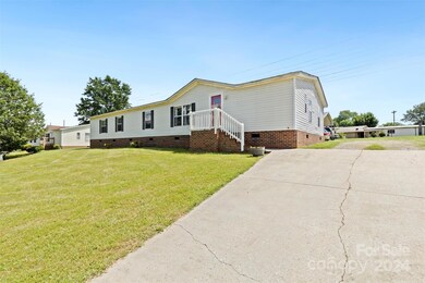 208 Forest Hollow Dr unit 50, Statesville, NC 28677 - photo 2