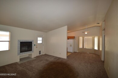 2670 W Edsbrook Place, Tucson, AZ 85741 - photo 2
