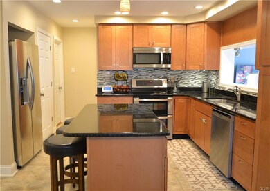 723 Fernwood St, Emmaus, PA 18049 - photo 7