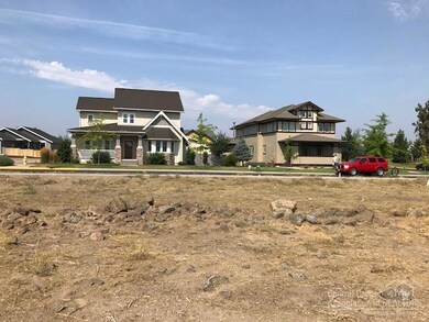 962 NW 13th St, Redmond, OR 97756 - photo 7