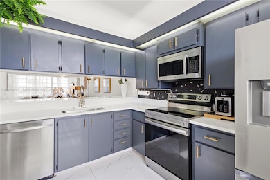 Whitehall Drive unit 4010, West Palm Beach, FL 33401 - photo 4