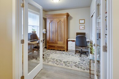 1566 NW 24th Place, Redmond, OR 97756 - photo 4