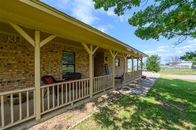 565 Chisum Trail Rd, Whitesboro, TX 76273 - photo 3