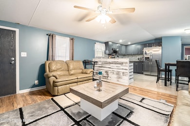 3 Royal Ct, Louisville, KY 40214 - photo 5