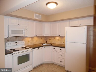 406 Independence Dr, Harleysville, PA 19438 - photo 7