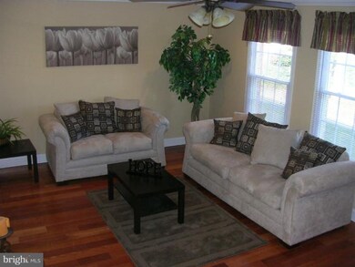 1372 Harford Square Dr, Edgewood, MD 21040 - photo 7