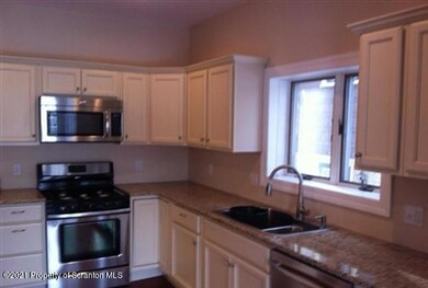 1531 Electric St, Scranton, PA 18509 - photo 2