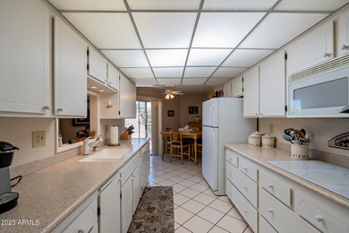 10505 W Loma Blanca Dr, Sun City, AZ 85351 - photo 3