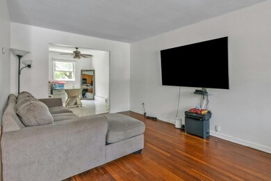 837 Swinton Ave, Bronx, NY 10465 - photo 7