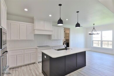 3418 Ace, Abilene, TX 79606 - photo 5