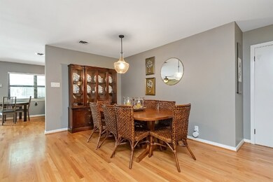 615 Azaleadell Dr, Houston, TX 77018 - photo 6