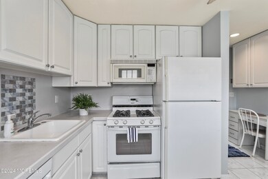 12 Laurel Place, Eatontown, NJ 07724 - photo 2