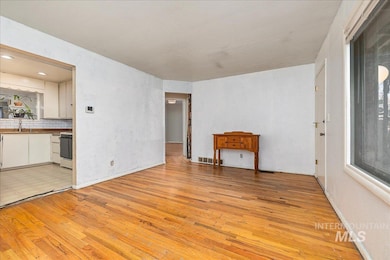 117 S Jackson St, Boise, ID 83705 - photo 7