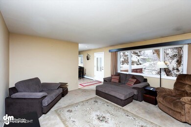 03-Living Room Unit 2 MS_6946