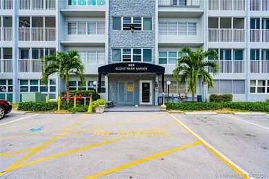 329 SE 3rd St unit 502P, Hallandale Beach, FL 33009 - photo 3