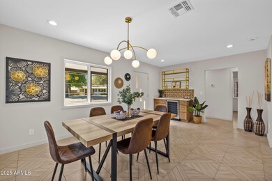 1540 E Cheery Lynn Rd, Phoenix, AZ 85014 - photo 6