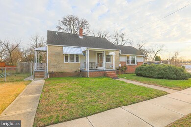 807 Martin Rd, Essex, MD 21221 - photo 2