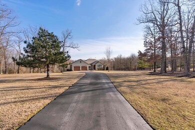 5457 E Calbert Ln - 048