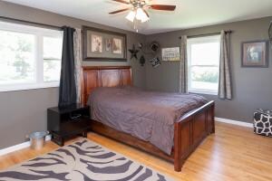 107 E Vernon St, Grand View, IA 52752 - photo 7