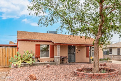 2710 E Amelia Ave, Phoenix, AZ 85016 - photo 2