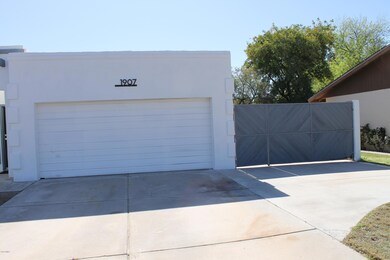 1907 W Nopal Cir, Mesa, AZ 85202 - photo 5