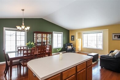 1725 Edith Ave NE, Grand Rapids, MI 49505 - photo 2