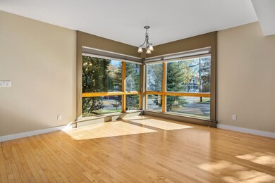 659 Dennett St unit 2, Portsmouth, NH 03801 - photo 3